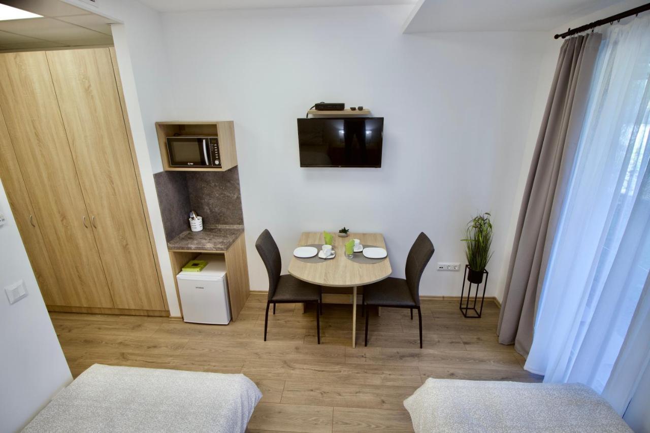 Sport Centrum Apartman Papa Luaran gambar